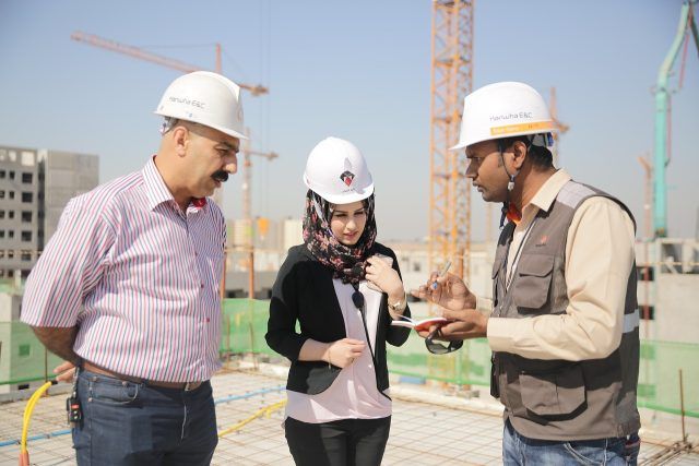 woman, hardhat