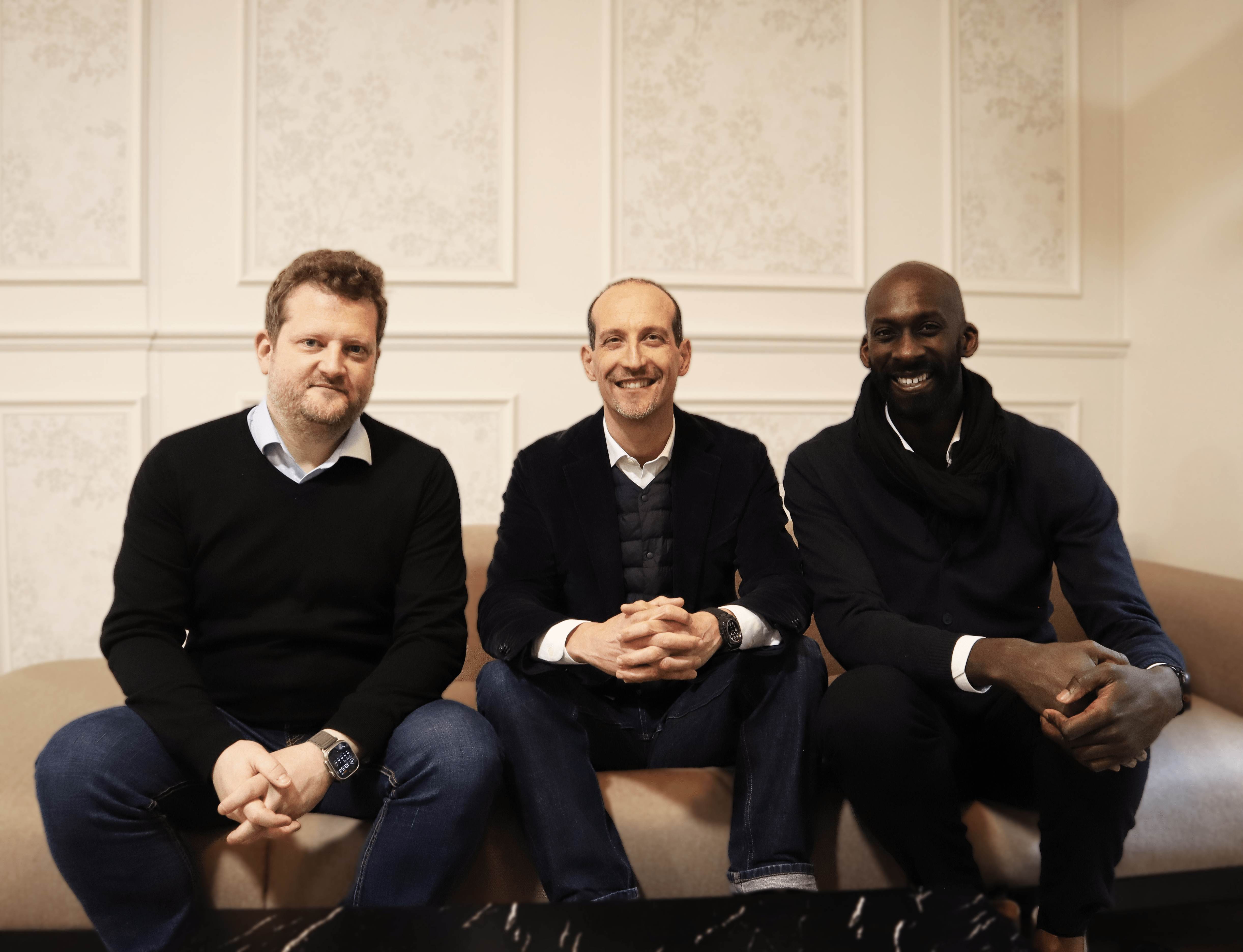 NG annonce le lancement de Holding Services